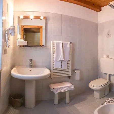 Hotel Punta Cian Valtournenche Esterno foto
