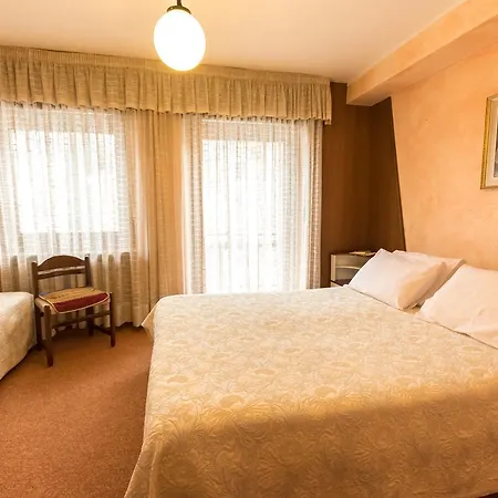 Hotel Punta Cian Valtournenche Esterno foto